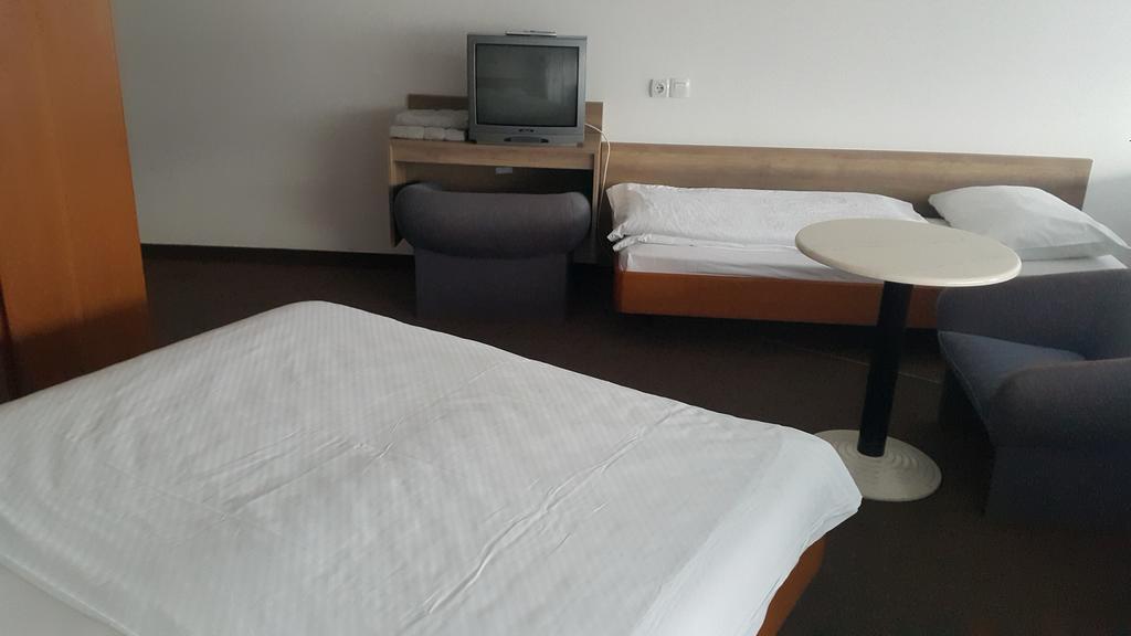 Hotel Trojane, Inspiration Of The Green Retreat エクステリア 写真